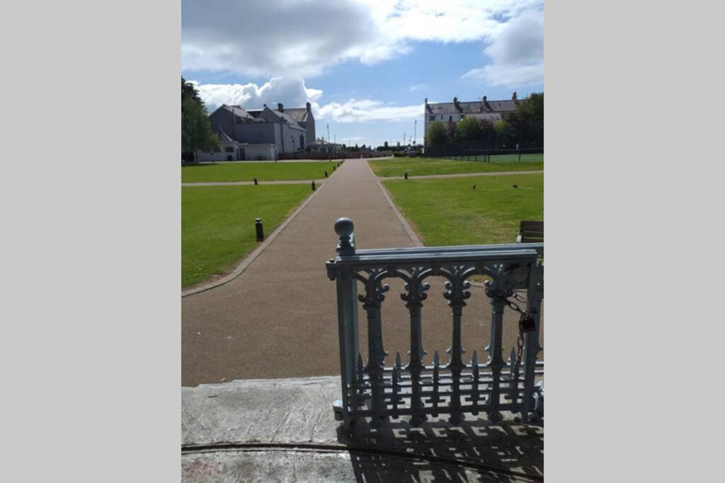 Are You Looking For A Big Piece Of Heaven? Warrenpoint Dış mekan fotoğraf